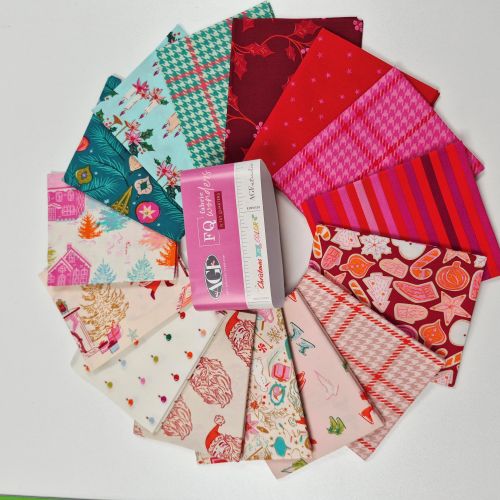 Christmas in Colour - Fabric Wonders 15 Fat Quarters