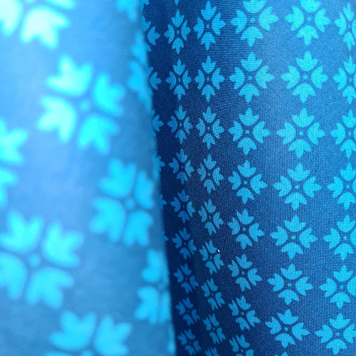 Hampton Court - Cobblestone Blue